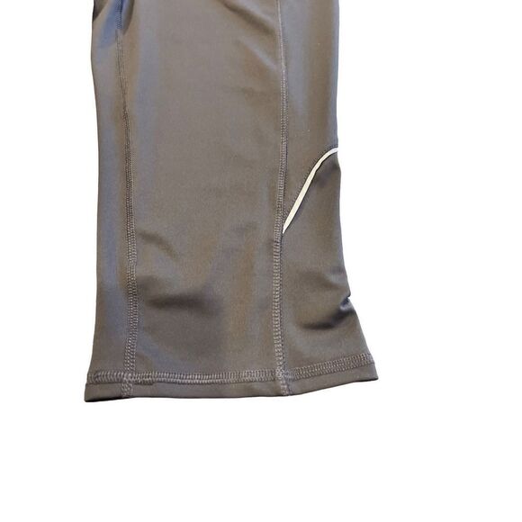 FILA sport capri pants size Medium - Picture 6 of 9